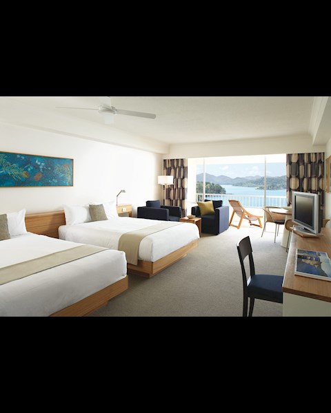 Reef View Hotel Specials Luxury Hotel Hamilton Island