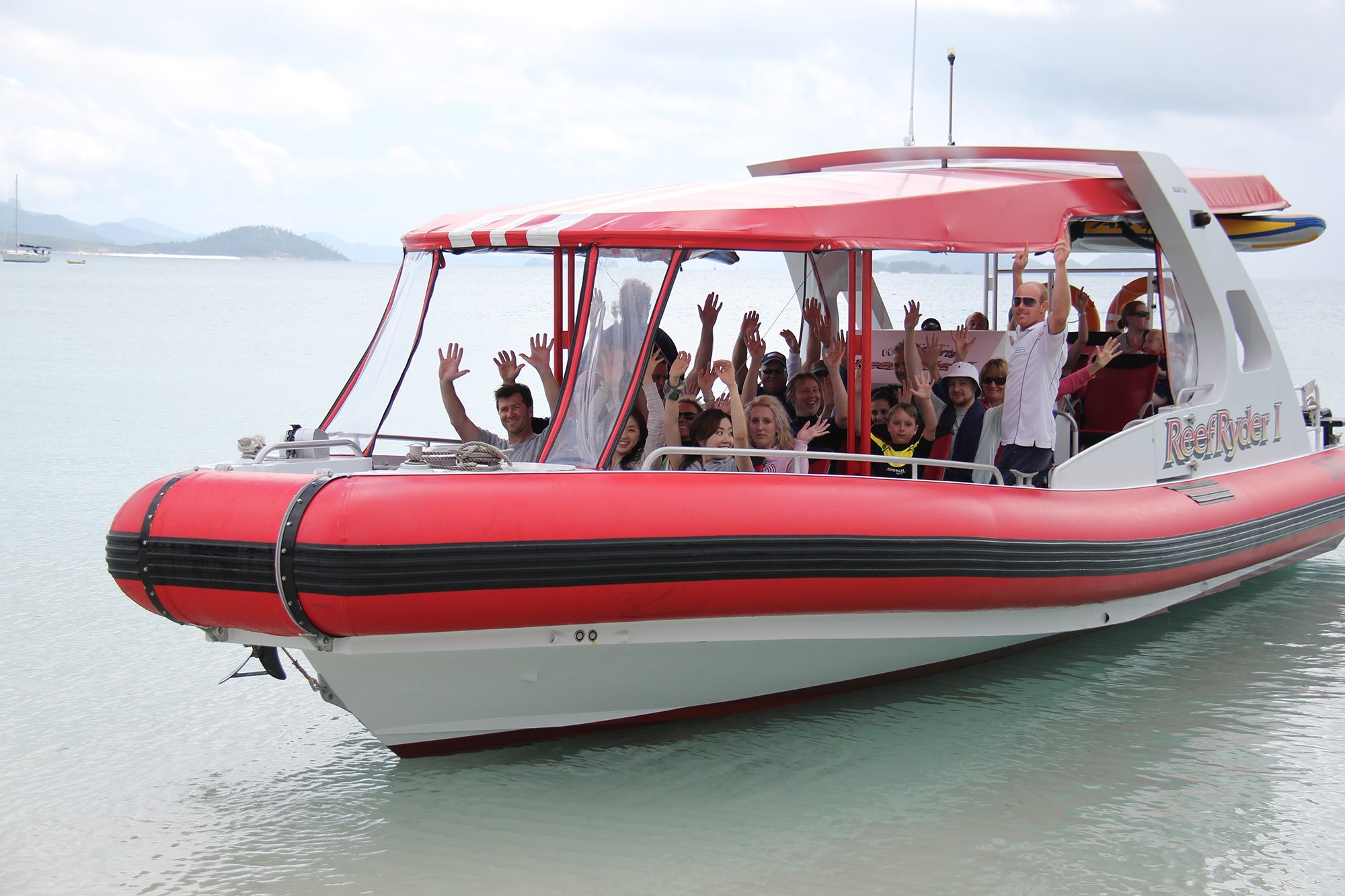 Discover Whitehaven Beach and the Great Barrier Reef on Reef Ryder - Hamilton Island 